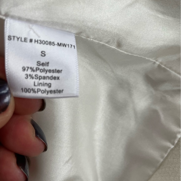 Potter’s Pot White Coat - Picture 6 of 6